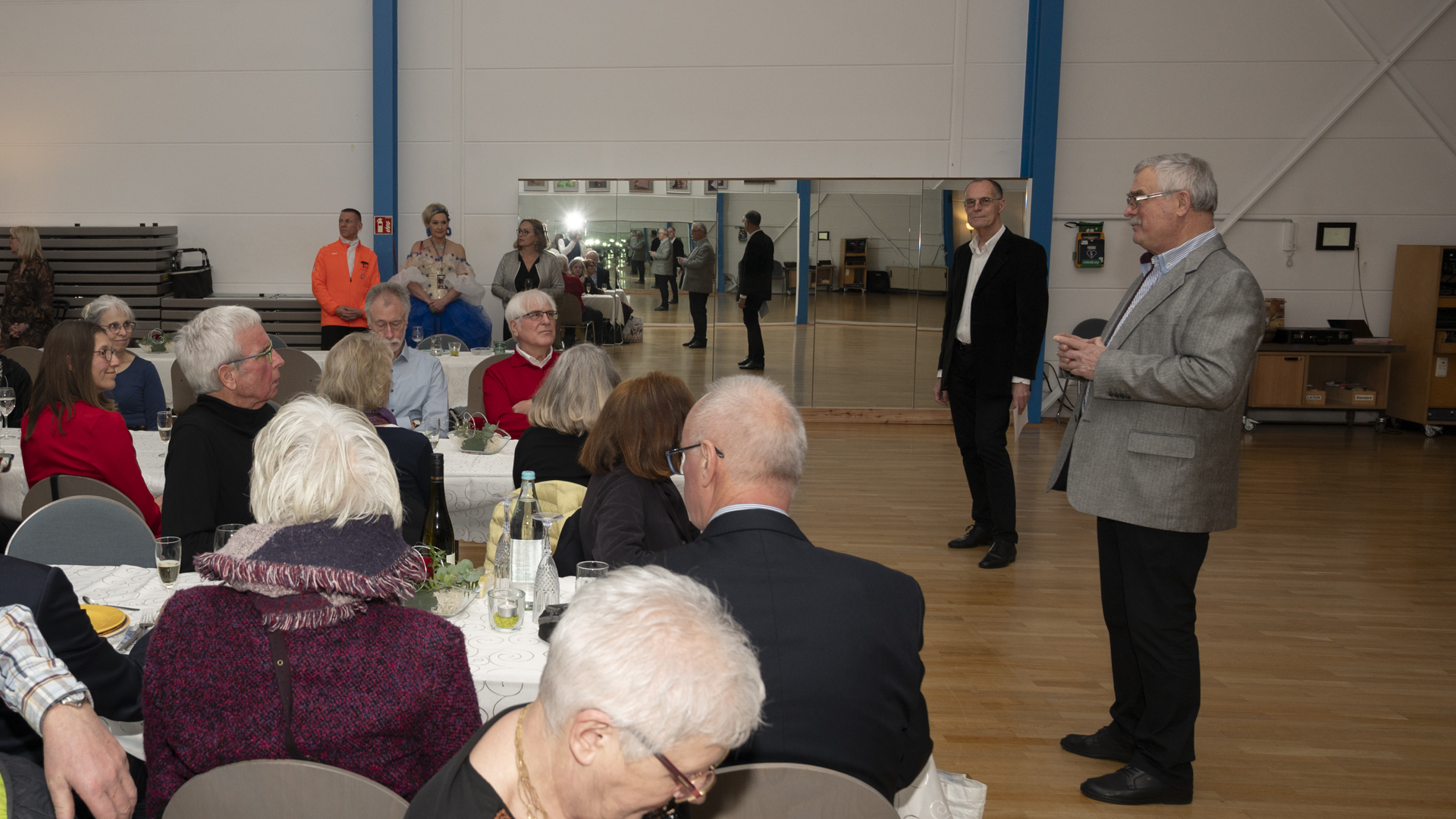 Neujahrsempfang 2026 - Uli Kuss begr&uuml;&szlig;t die G&auml;ste