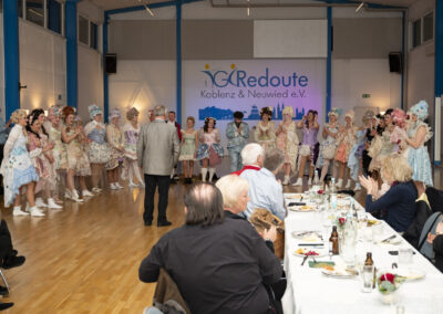 Neujahrsempfang 2026 - Uli Kuss bedankt sich bei den Moonlight-Dancers