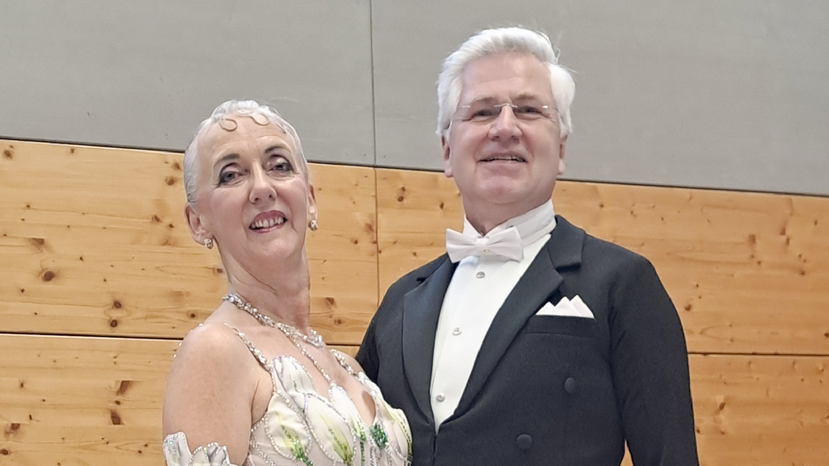 Brigitte und Thomas Hergenr&ouml;ther bei der Ramsteiner L&ouml;wentrophy im Januar 2026
